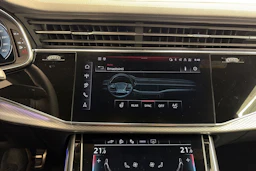 harmaa Audi Q8 2025 kuva 31.