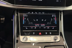 harmaa Audi Q8 2025 kuva 33.