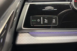 harmaa Audi Q8 2025 kuva 35.