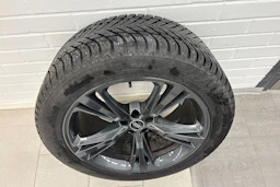 musta Audi Q8 2025 kuva 10.