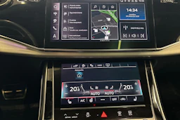 musta Audi Q8 2025 kuva 12.
