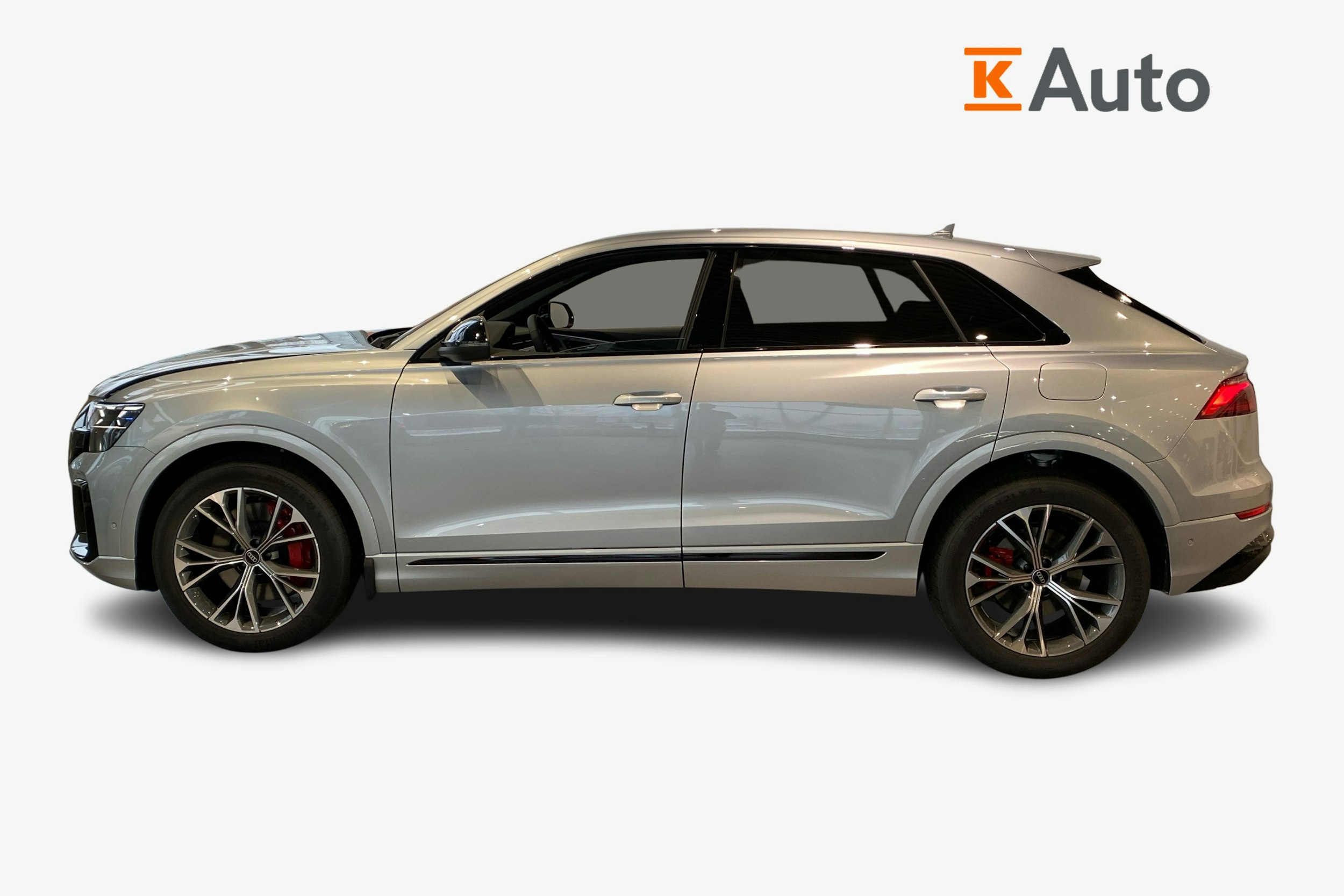 met. harmaa Audi Q8 2025 kuva 5.