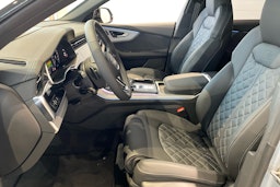 met. harmaa Audi Q8 2025 kuva 6.