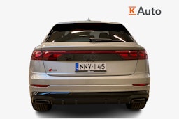 harmaa Audi Q8 2025 kuva 3.