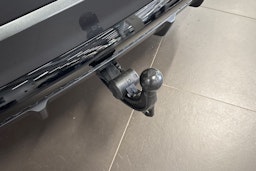 met. harmaa Audi Q8 2025 kuva 12.