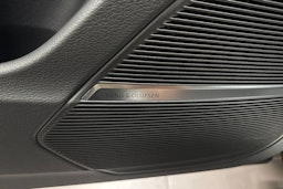 met. musta Audi Q8 2025 kuva 13.