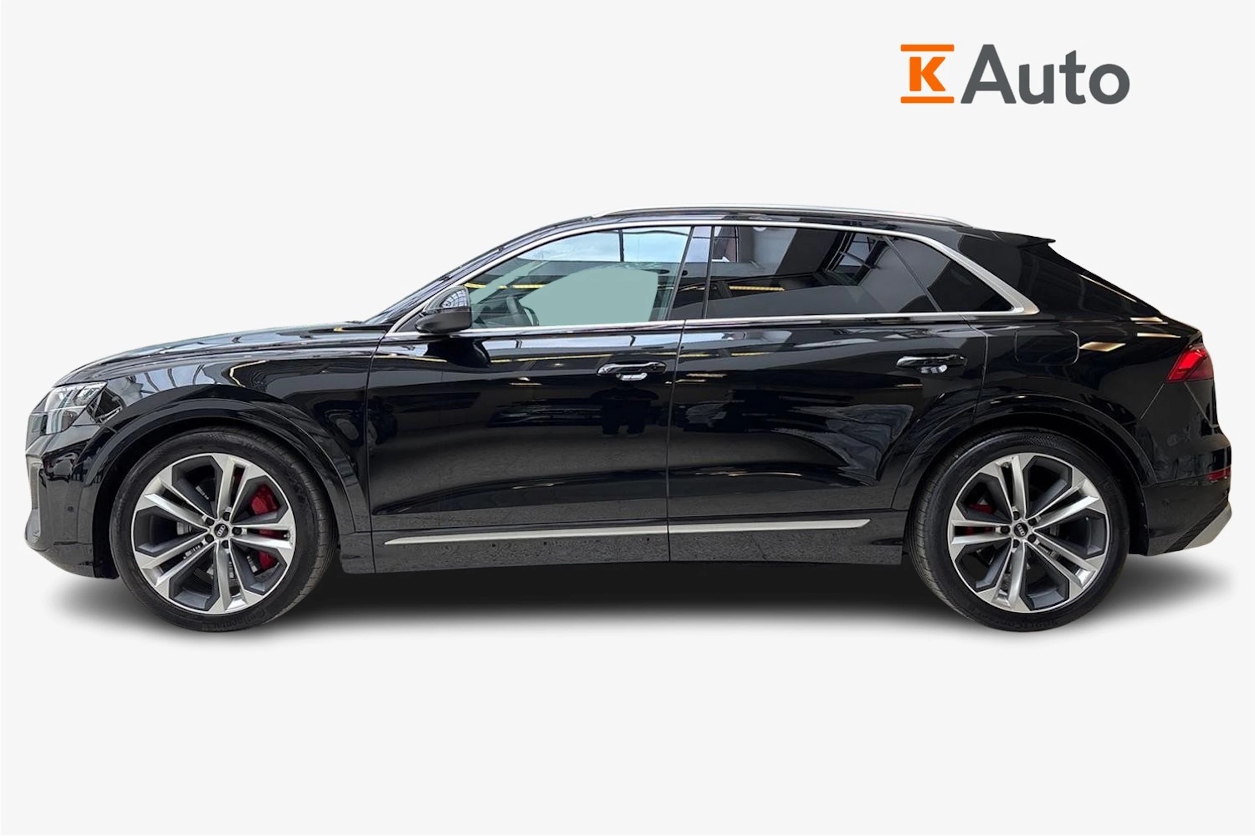 musta Audi Q8 2026 kuva 7.