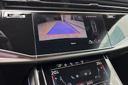 musta Audi Q8 2026 kuva 20.