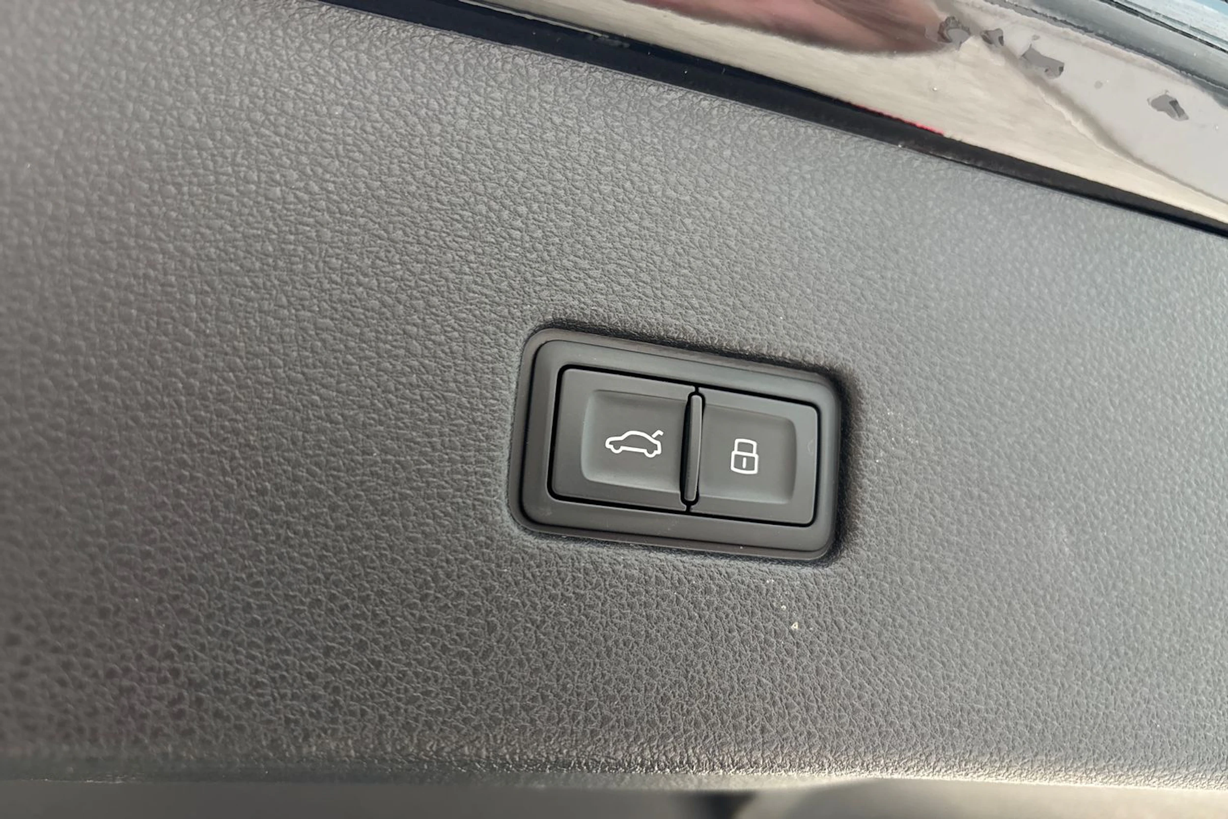 musta Audi Q8 2026 kuva 23.