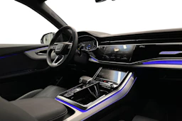 met. valkoinen Audi Q8 2026 kuva 7.