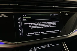 met. valkoinen Audi Q8 2026 kuva 15.