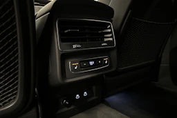 met. valkoinen Audi Q8 2026 kuva 29.