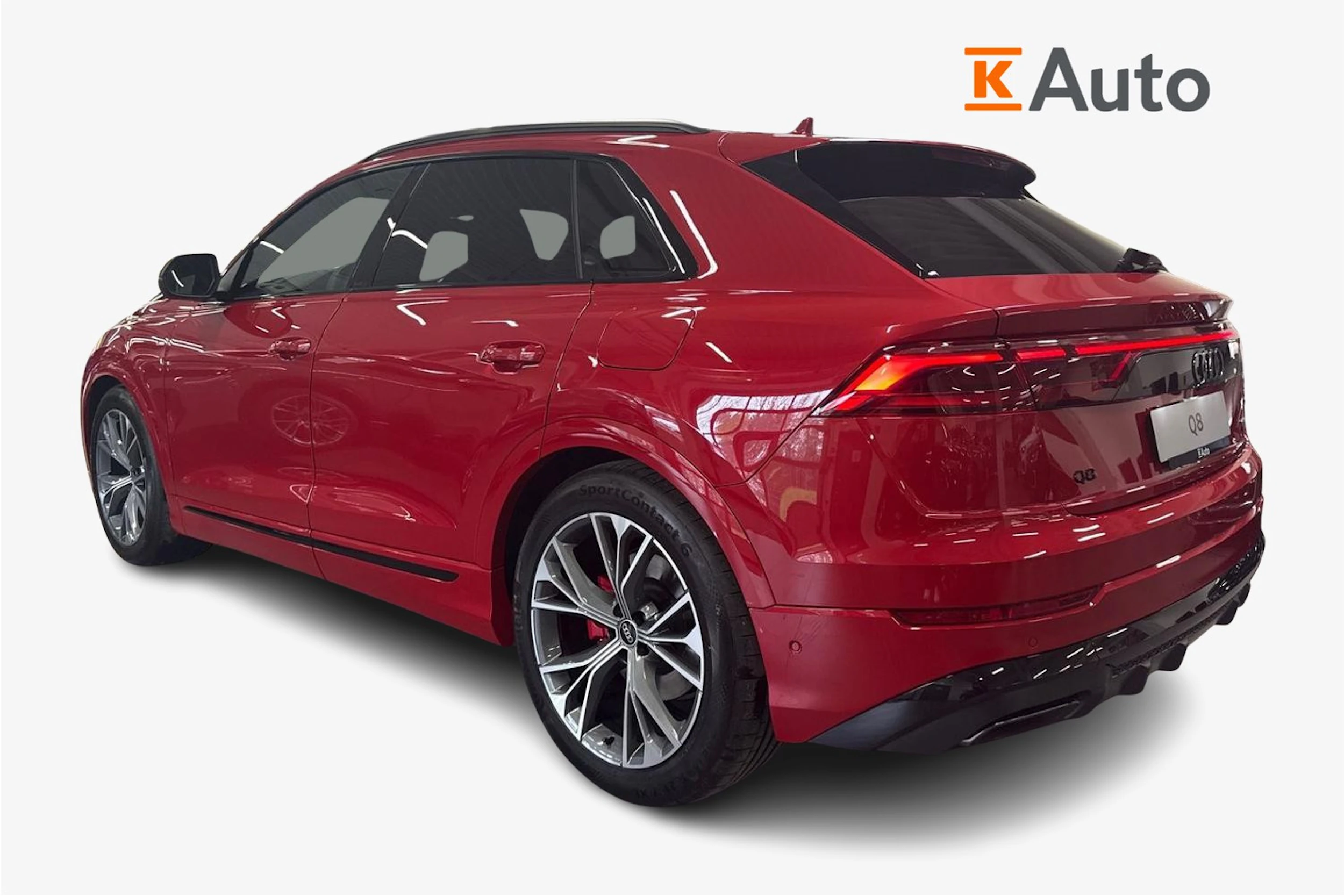 met. punainen Audi Q8 2026 kuva 2.
