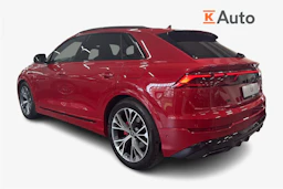 met. punainen Audi Q8 2026 kuva 2.