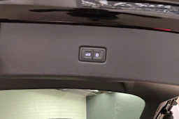 mythos musta Audi Q8 2026 kuva 12.