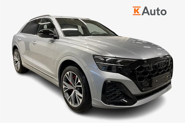 Audi Q8 TFSI e quattro 360 kW Vorsprung Edition |  S erikoisurheiluistuimet, Panoramalasikatto