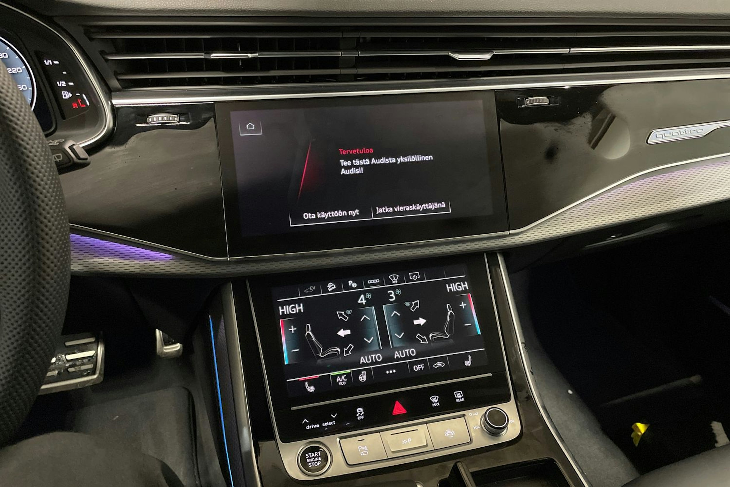 harmaa Audi Q8 2026 kuva 17.