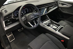 met. musta Audi Q8 2026 kuva 6.