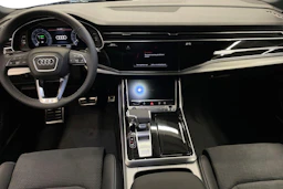 met. musta Audi Q8 2026 kuva 7.