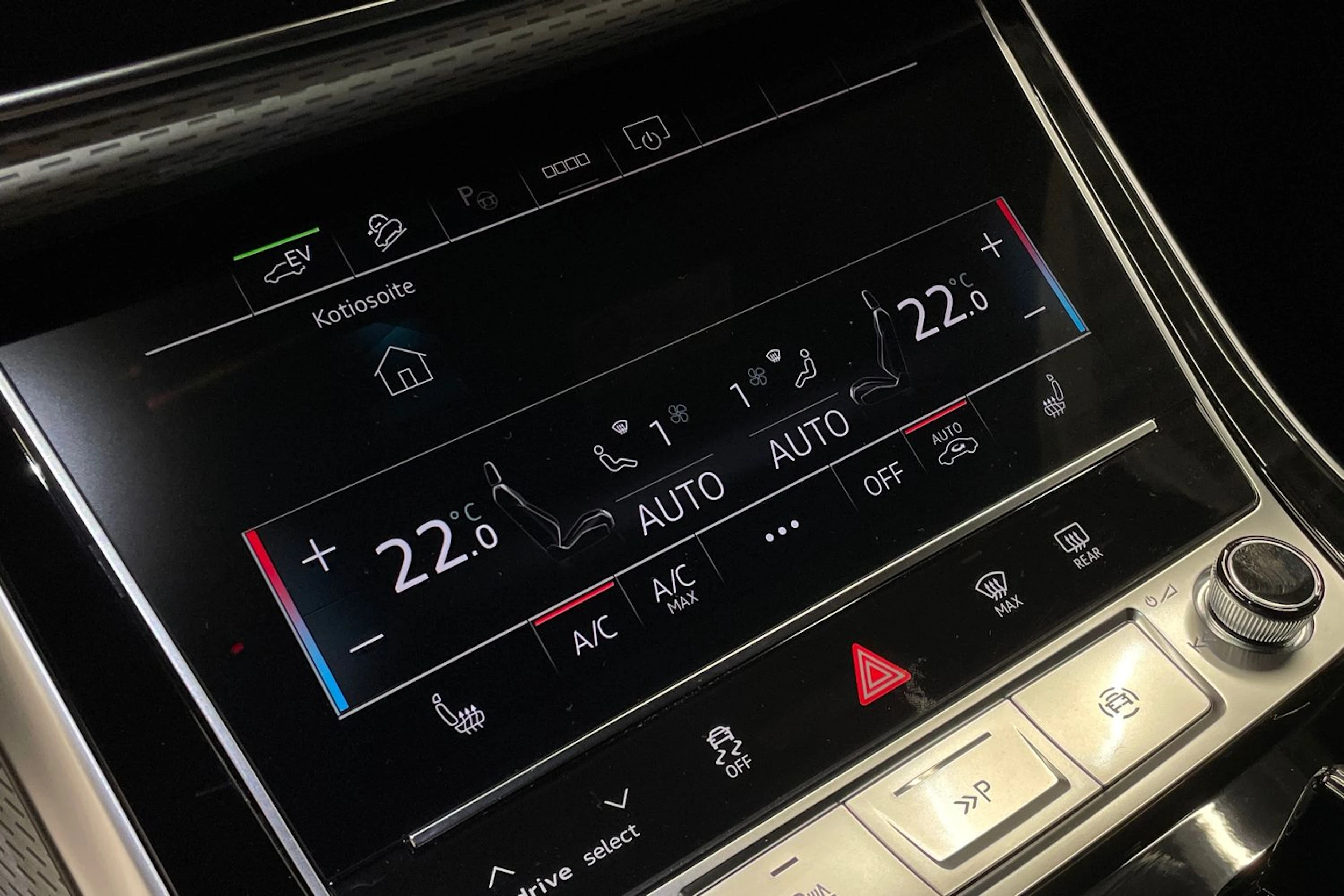 met. musta Audi Q8 2026 kuva 18.