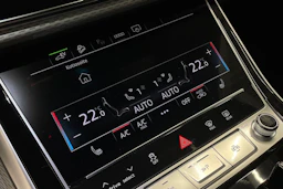 met. musta Audi Q8 2026 kuva 18.
