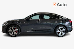 Harmaa Audi Q8 e-tron 2023 kuva 7.