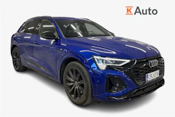 sininen Audi Q8 e-tron 2023 kuva 1.