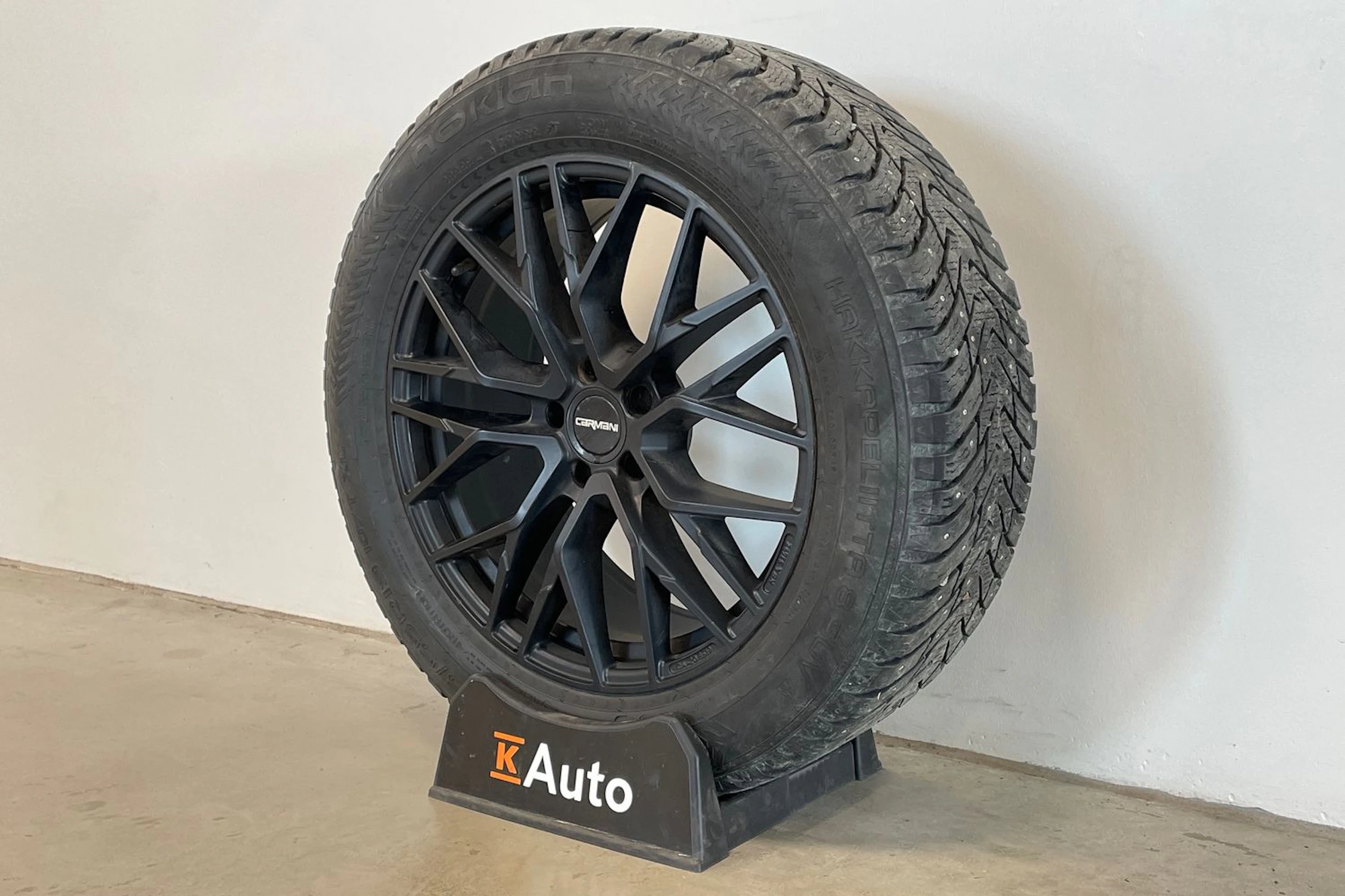 harmaa Audi Q8 e-tron 2023 kuva 10.
