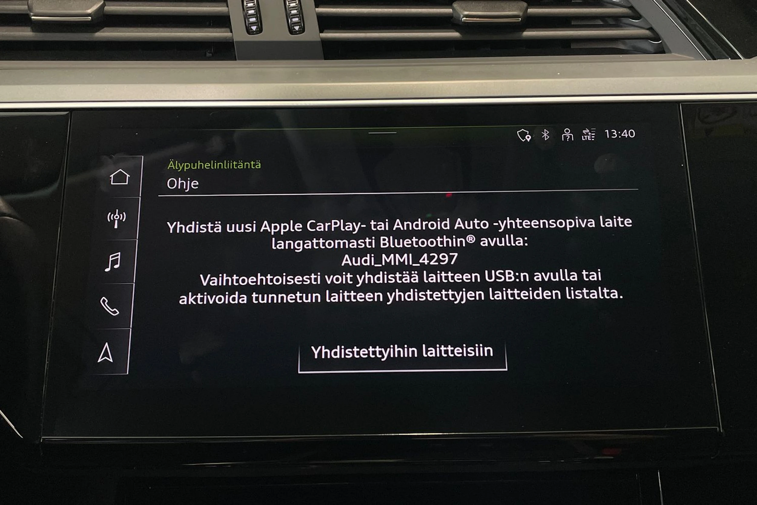 harmaa Audi Q8 e-tron 2023 kuva 19.