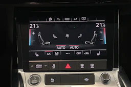 harmaa Audi Q8 e-tron 2023 kuva 24.