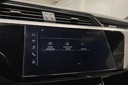 Sininen Audi Q8 e-tron 2023 kuva 22.