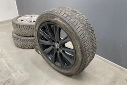 Sininen Audi Q8 e-tron 2023 kuva 34.