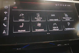 harmaa Audi Q8 e-tron 2023 kuva 22.