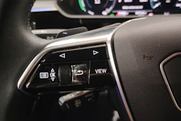 harmaa Audi Q8 e-tron 2023 kuva 25.
