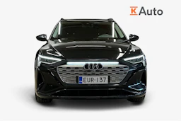 musta Audi Q8 e-tron 2023 kuva 5.