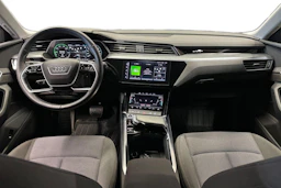 musta Audi Q8 e-tron 2023 kuva 9.