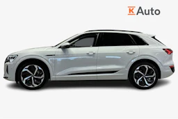 valkoinen Audi Q8 e-tron 2024 kuva 5.