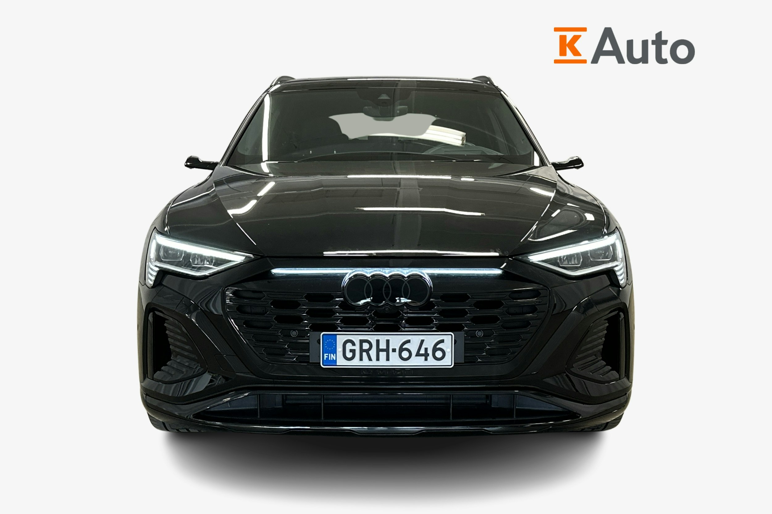 musta Audi Q8 e-tron 2023 kuva 4.