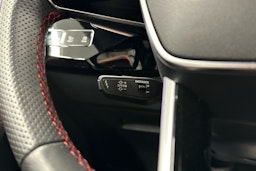 musta Audi Q8 e-tron 2023 kuva 11.