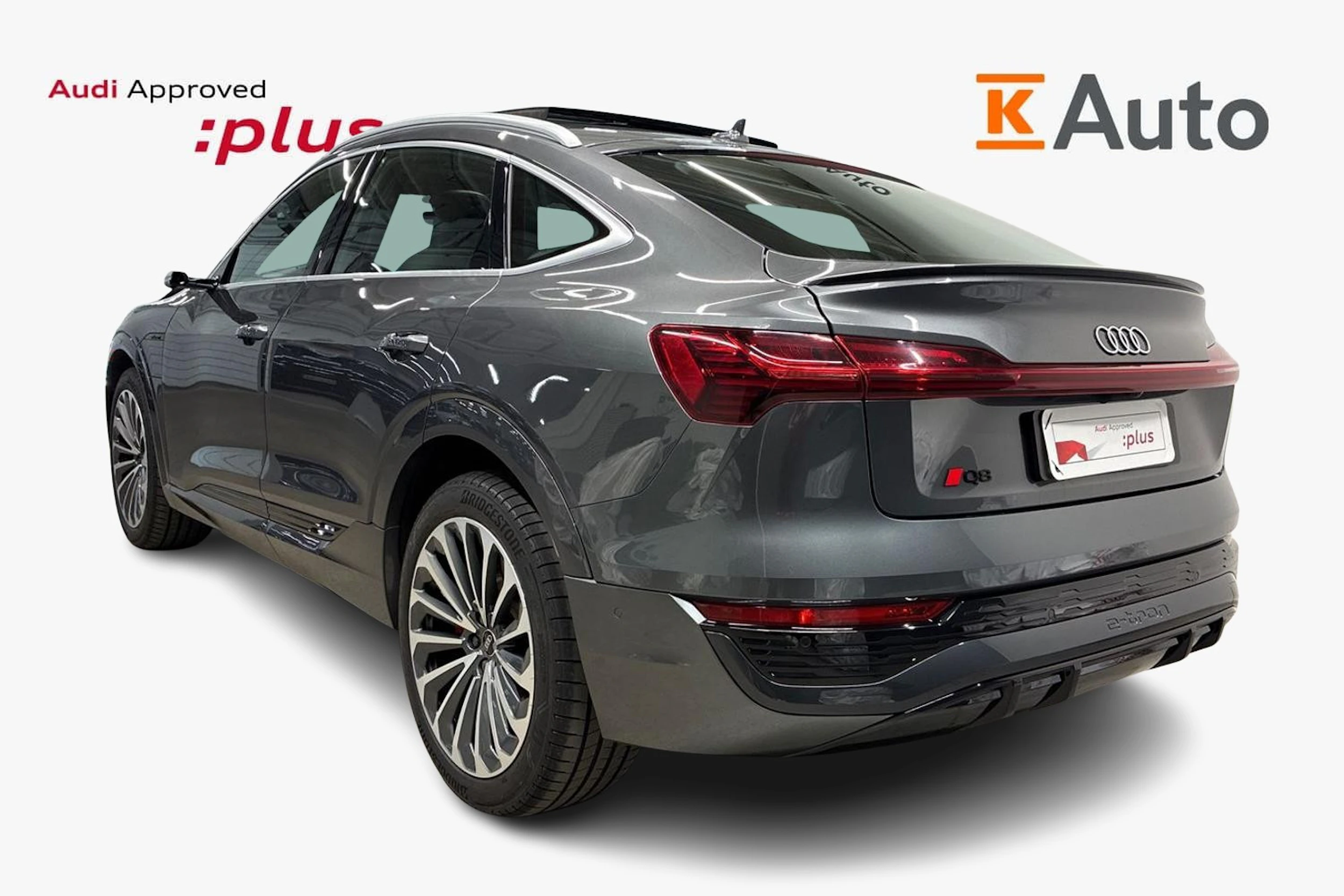 musta Audi Q8 e-tron 2023 kuva 2.