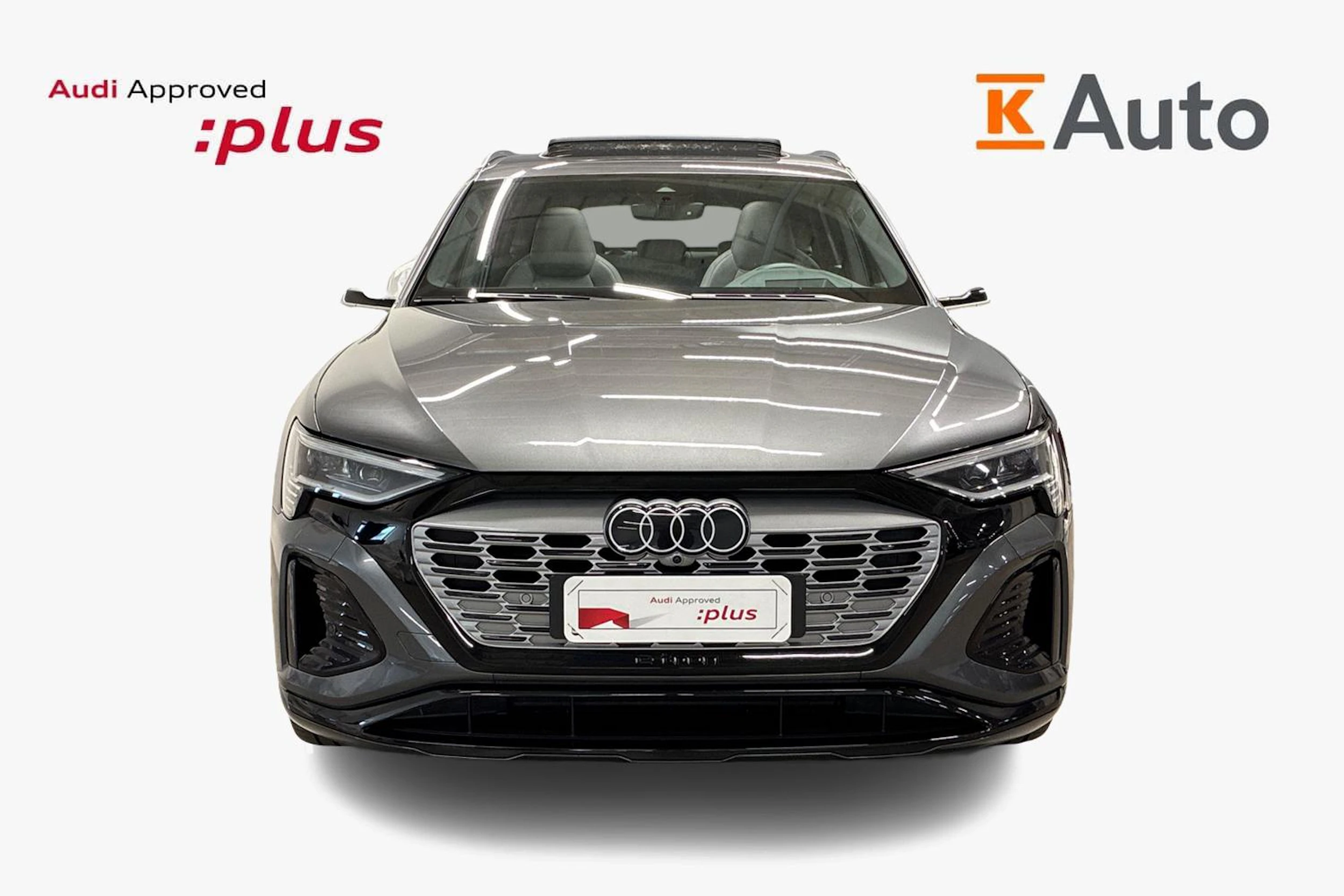 musta Audi Q8 e-tron 2023 kuva 4.