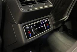 musta Audi Q8 e-tron 2023 kuva 30.
