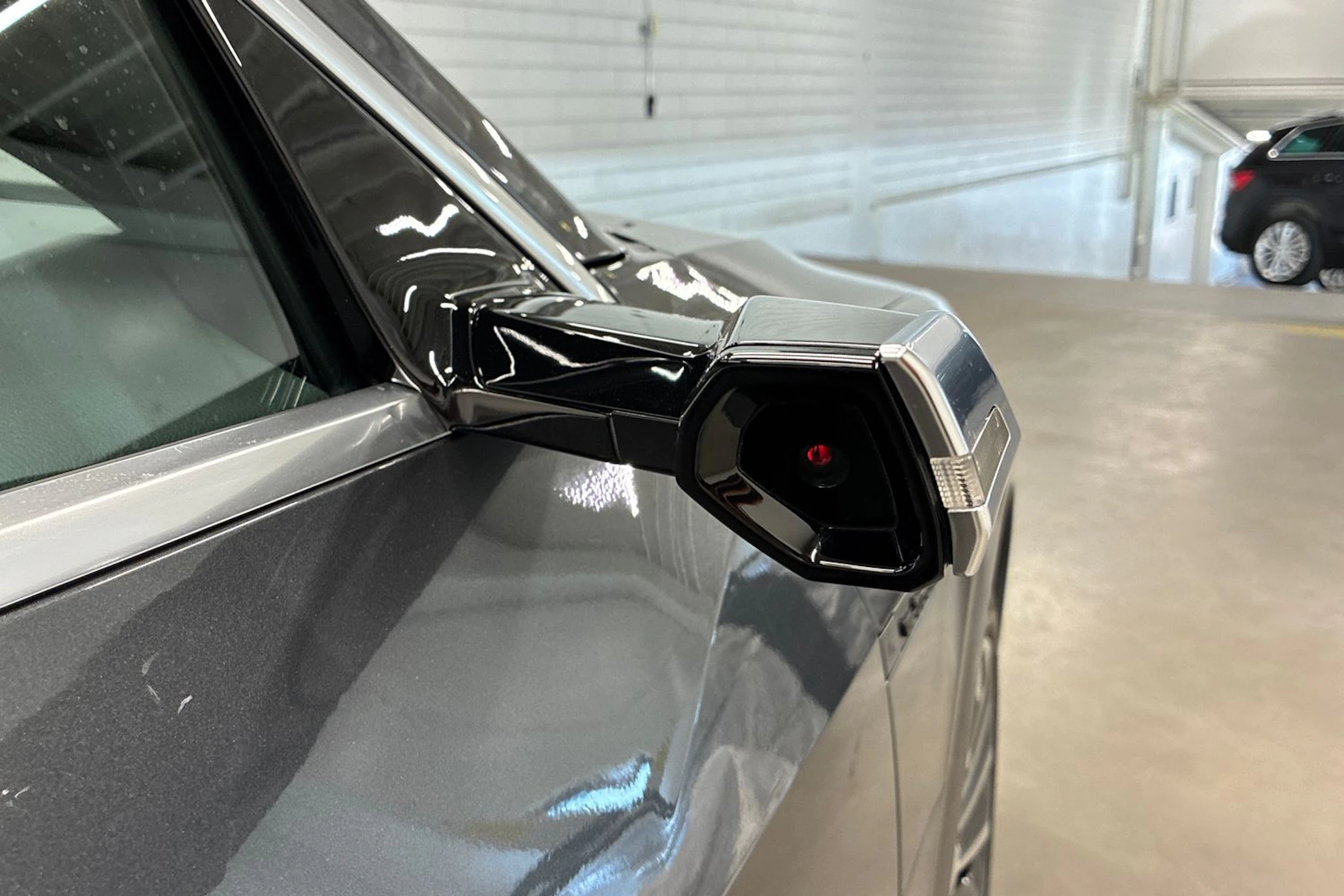 musta Audi Q8 e-tron 2023 kuva 35.
