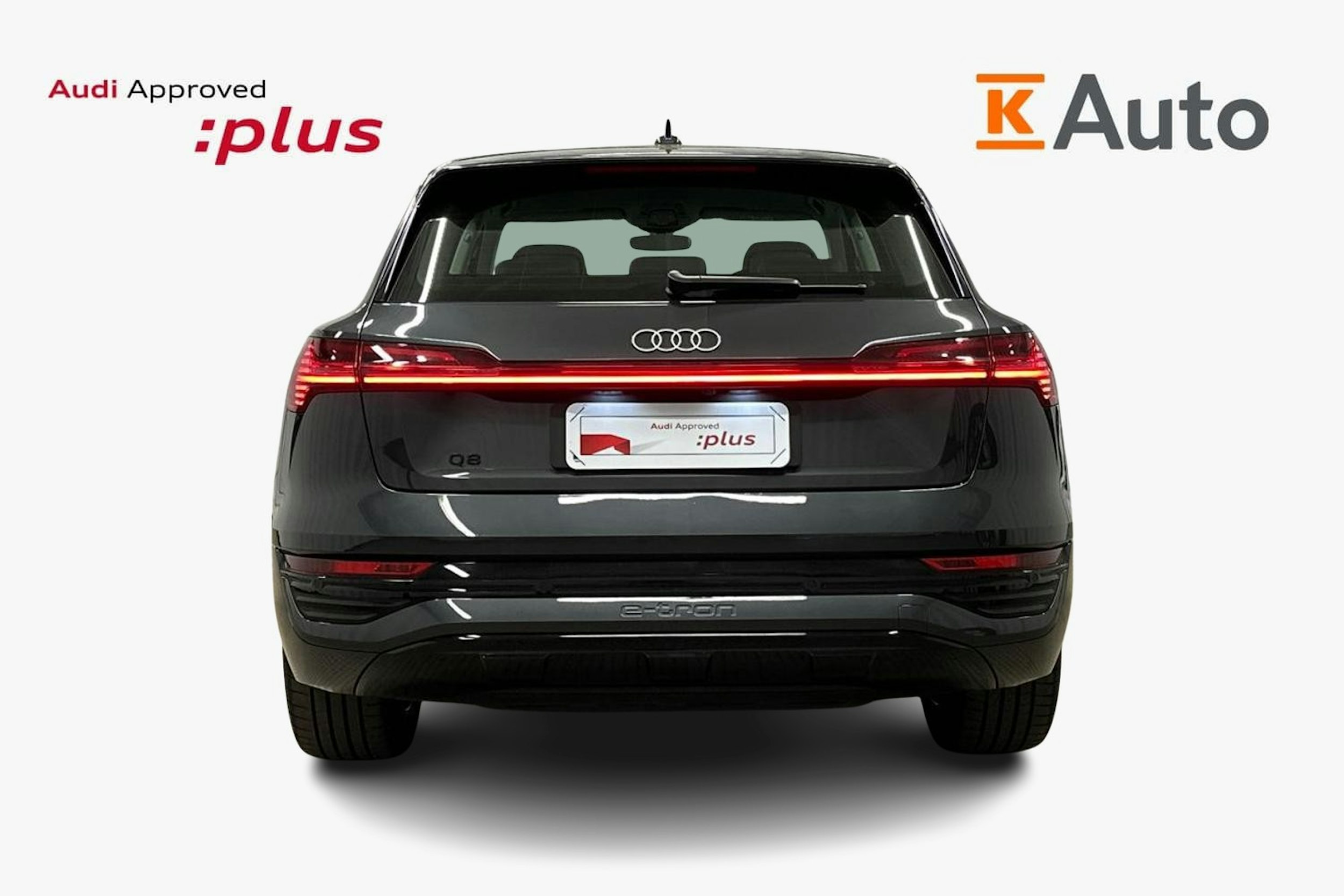 harmaa Audi Q8 e-tron 2023 kuva 3.