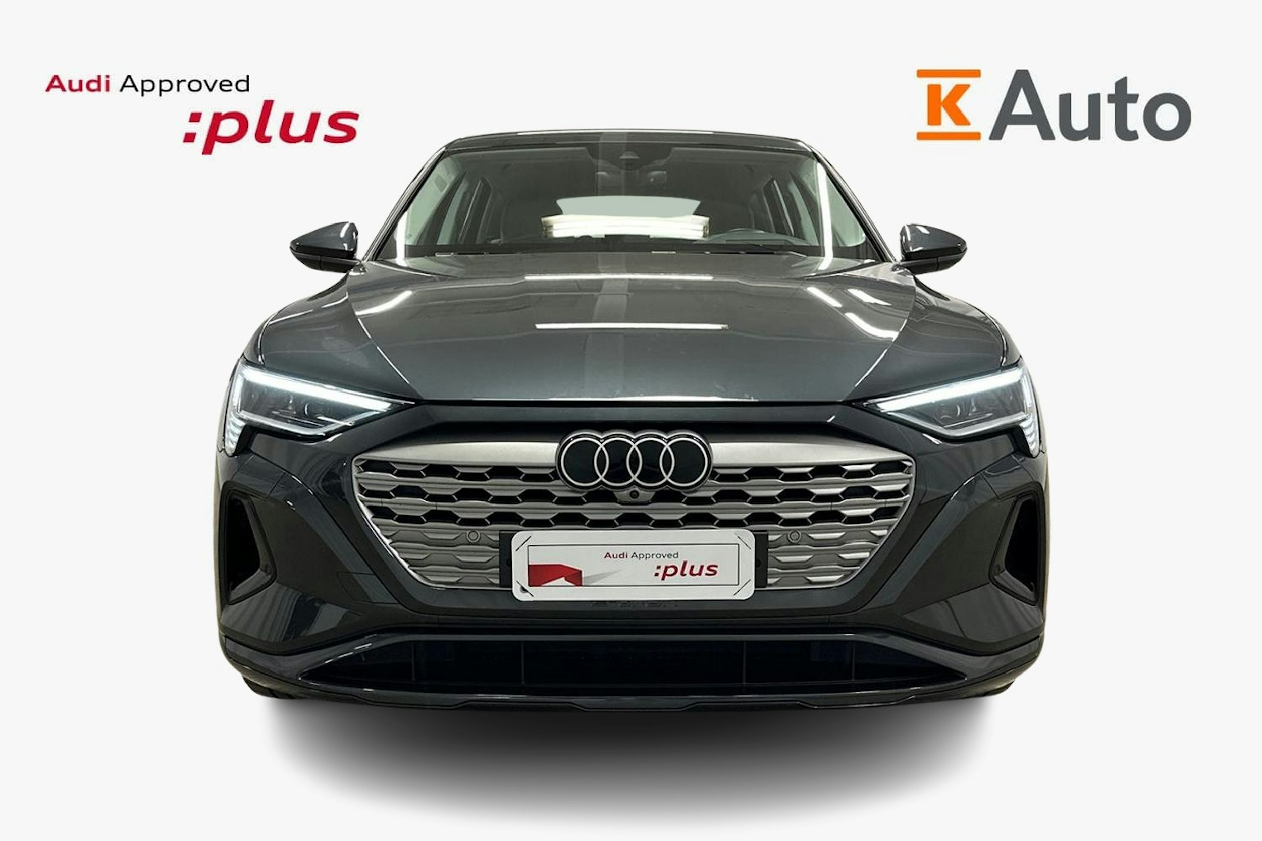 harmaa Audi Q8 e-tron 2023 kuva 4.