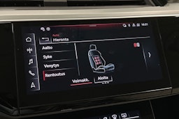 harmaa Audi Q8 e-tron 2023 kuva 31.