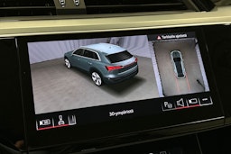harmaa Audi Q8 e-tron 2023 kuva 37.