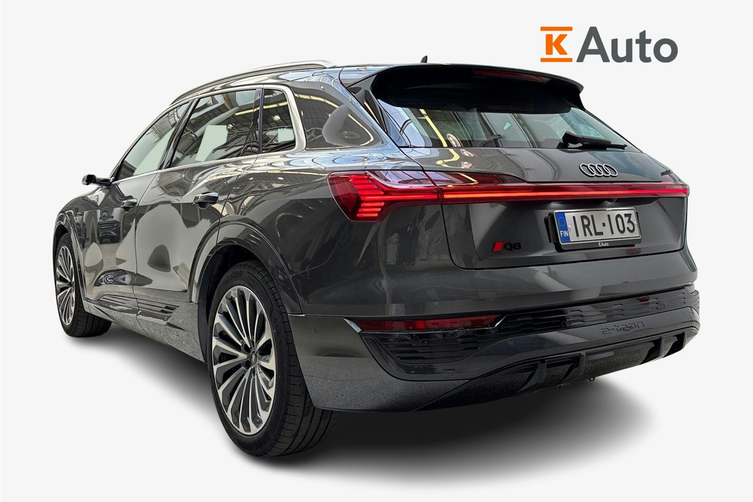 harmaa Audi Q8 e-tron 2023 kuva 2.