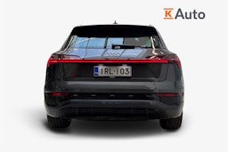 harmaa Audi Q8 e-tron 2023 kuva 3.
