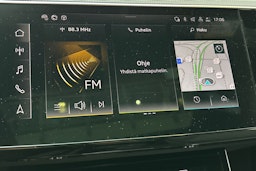 harmaa Audi Q8 e-tron 2023 kuva 21.